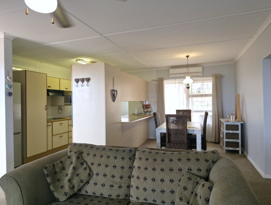 3 Bedroom Property for Sale in Wavecrest Eastern Cape